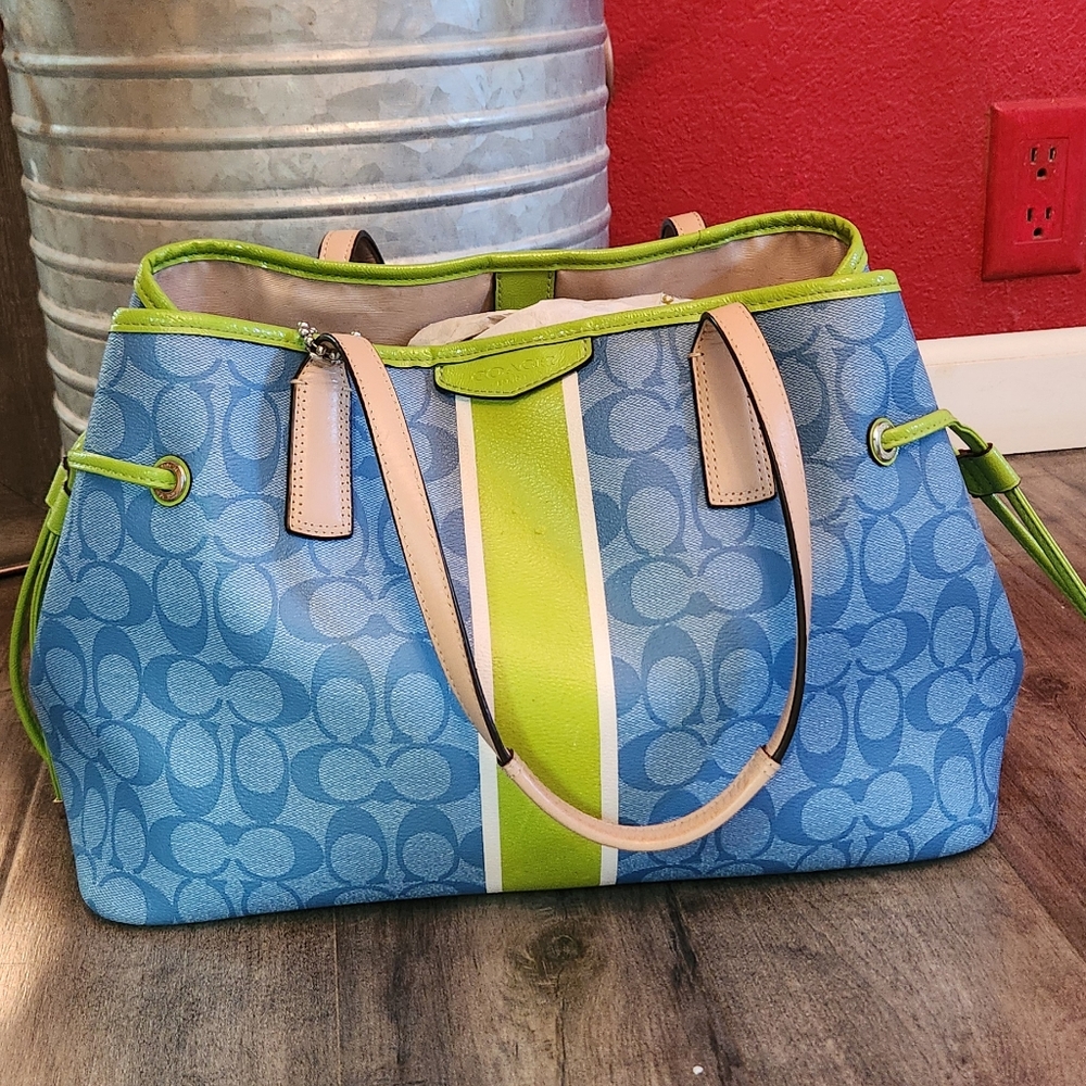 Large coach bag